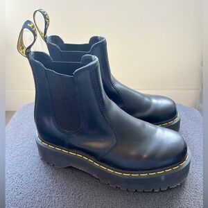 Dr. Martens 2976 Quad Platform Chelsea Boot